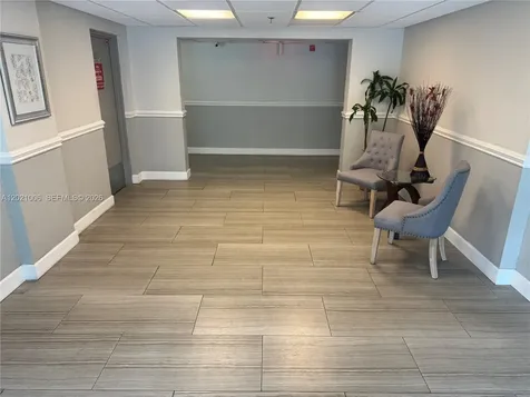 901 Hillcrest Drive Hollywood FL 33021
