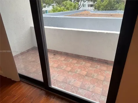 901 Hillcrest Drive Hollywood FL 33021