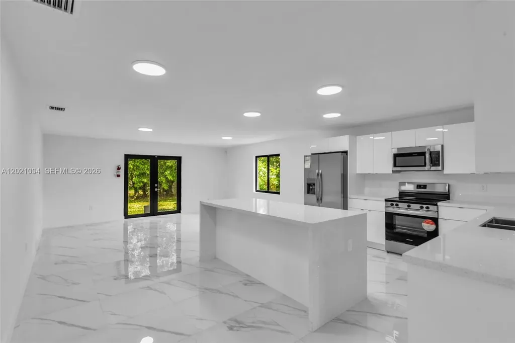 152 NW 18th Street Homestead FL 33030
