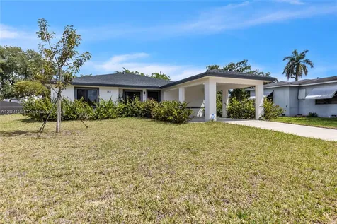 152 NW 18th Street Homestead FL 33030