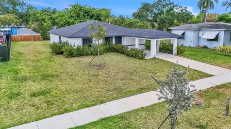 152 NW 18th Street Homestead FL 33030