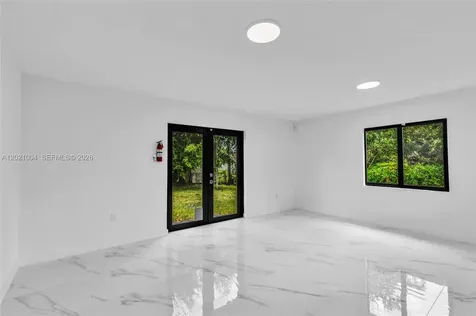 152 NW 18th Street Homestead FL 33030