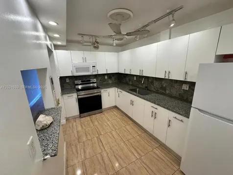 1470 NE 125th Terrace North Miami FL 33161
