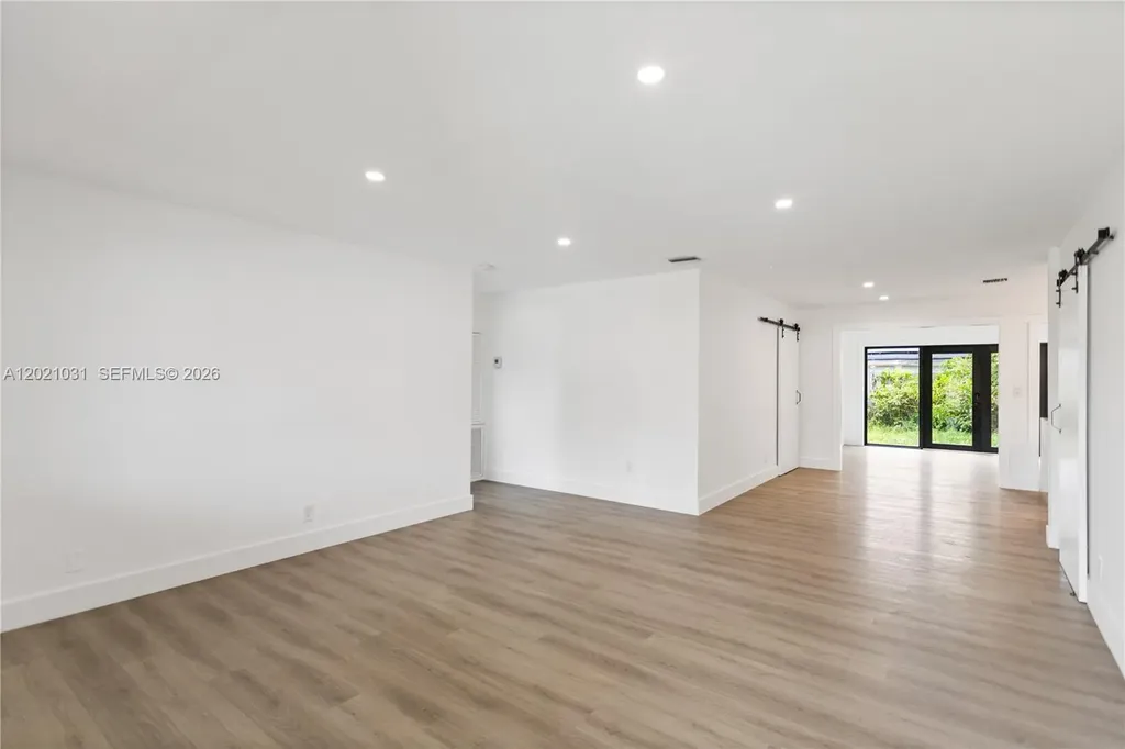 3743 NE 16th Terrace Pompano Beach FL 33064
