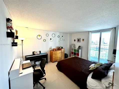 100 Bayview Drive Sunny Isles Beach FL 33160