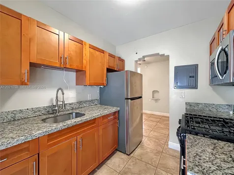 965 Bay Drive Miami Beach FL 33141