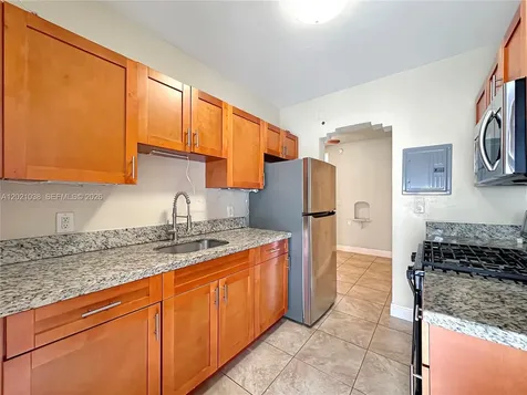 965 Bay Drive Miami Beach FL 33141