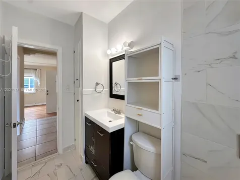 965 Bay Drive Miami Beach FL 33141