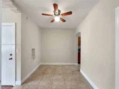 965 Bay Drive Miami Beach FL 33141