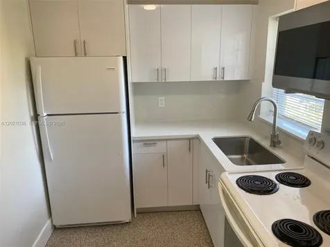 2325 N 25th Avenue Hollywood FL 33020