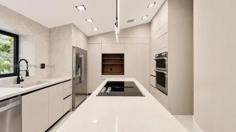2765 NE 35th Drive Fort Lauderdale FL 33308