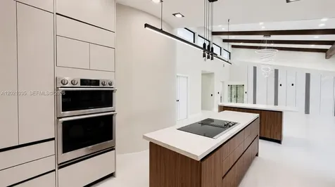 2765 NE 35th Drive Fort Lauderdale FL 33308