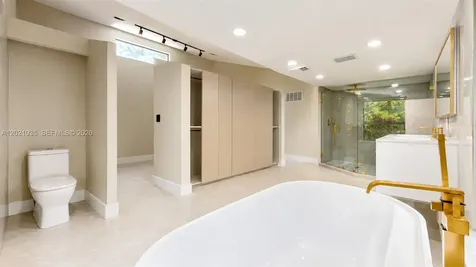2765 NE 35th Drive Fort Lauderdale FL 33308