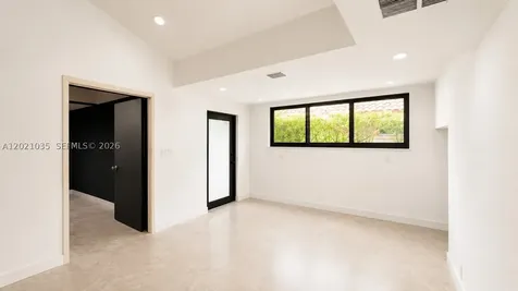 2765 NE 35th Drive Fort Lauderdale FL 33308