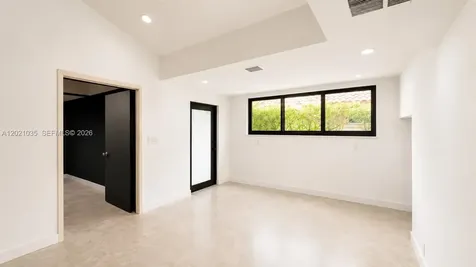 2765 NE 35th Drive Fort Lauderdale FL 33308