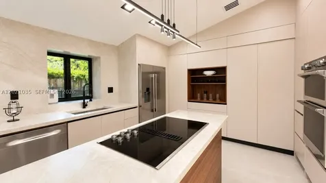 2765 NE 35th Drive Fort Lauderdale FL 33308