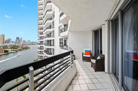 19195 Mystic Pointe Drive Aventura FL 33180