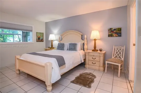 5100 NW 35th Street Lauderdale Lakes FL 33319