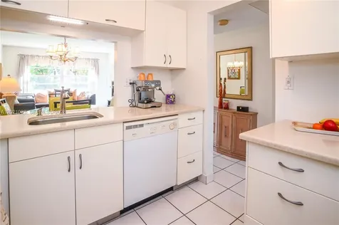 5100 NW 35th Street Lauderdale Lakes FL 33319
