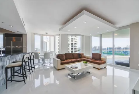 6000 Island Boulevard Aventura FL 33160