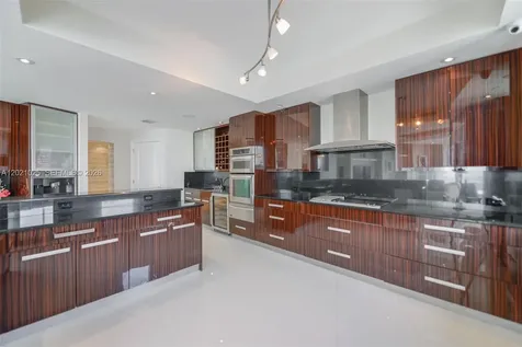 6000 Island Boulevard Aventura FL 33160