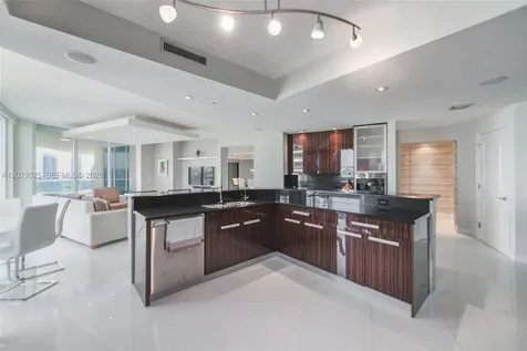 6000 Island Boulevard Aventura FL 33160