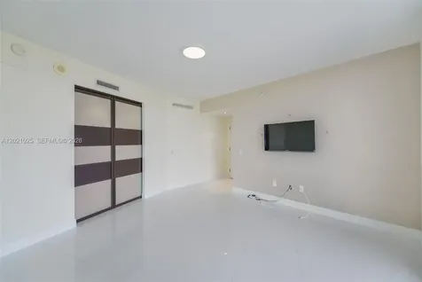 6000 Island Boulevard Aventura FL 33160