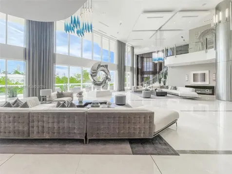 6000 Island Boulevard Aventura FL 33160