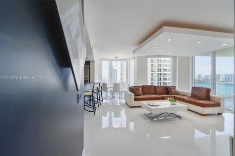 6000 Island Boulevard Aventura FL 33160