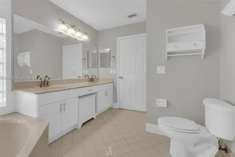 10635 NW 54th Street Doral FL 33178