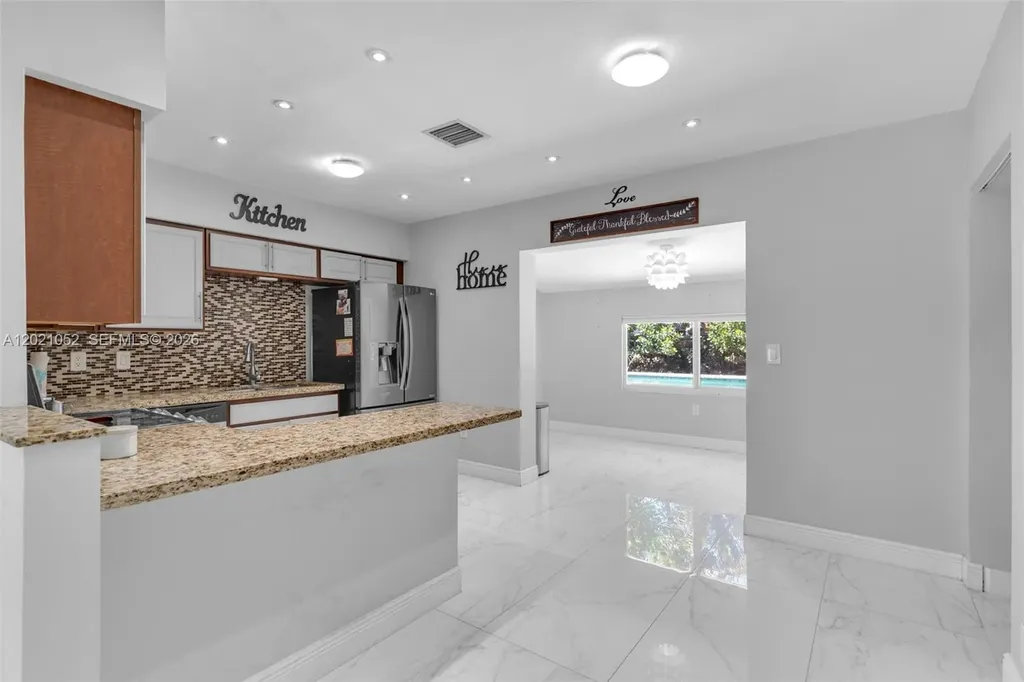 2340 SW 15th Street Fort Lauderdale FL 33312