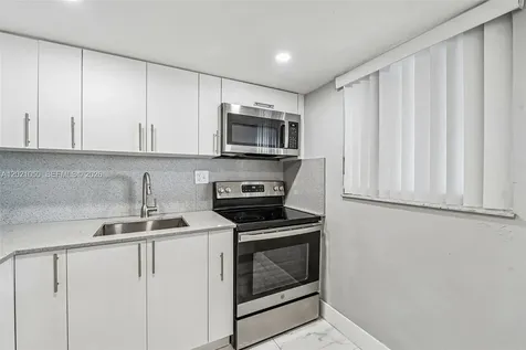 6575 W 4th Avenue Hialeah FL 33012