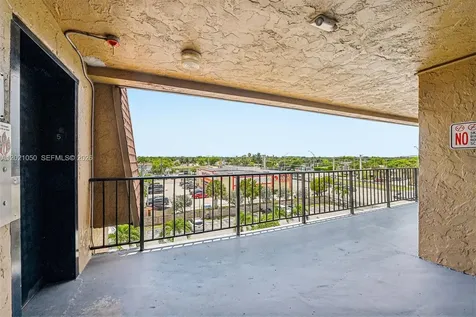 6575 W 4th Avenue Hialeah FL 33012