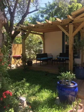 5529 NW 4th Avenue Miami FL 33127
