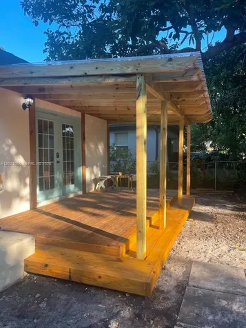 5529 NW 4th Avenue Miami FL 33127