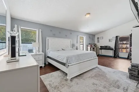 4080 NW 1st Place Deerfield Beach FL 33442