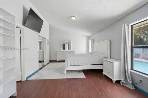 4080 NW 1st Place Deerfield Beach FL 33442