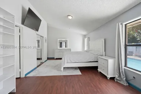 4080 NW 1st Place Deerfield Beach FL 33442