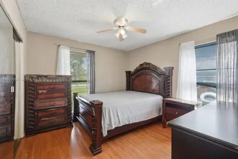 4080 NW 1st Place Deerfield Beach FL 33442