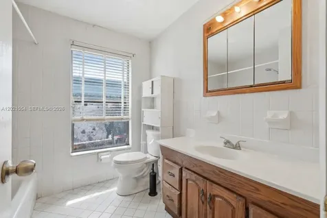 4080 NW 1st Place Deerfield Beach FL 33442