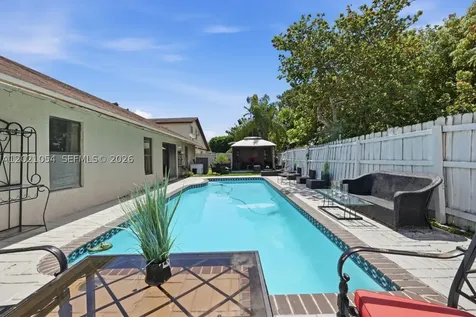 4080 NW 1st Place Deerfield Beach FL 33442