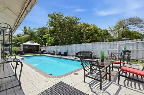 4080 NW 1st Place Deerfield Beach FL 33442