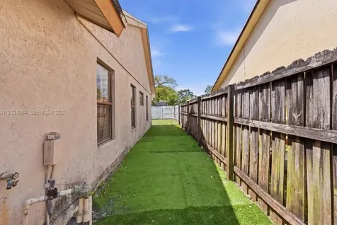 4080 NW 1st Place Deerfield Beach FL 33442