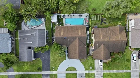 4080 NW 1st Place Deerfield Beach FL 33442