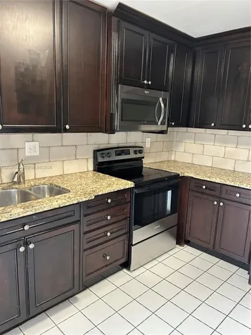 1136 NE 210th Terrace Miami FL 33179