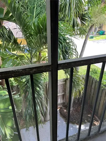 1136 NE 210th Terrace Miami FL 33179