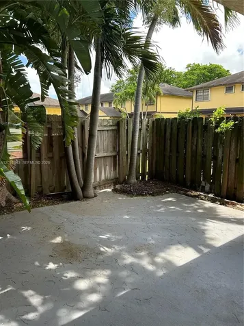 1136 NE 210th Terrace Miami FL 33179