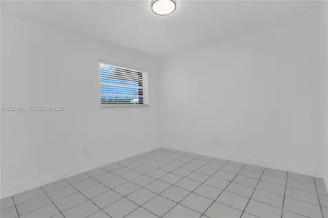 11381 SW 7th Terrace Sweetwater FL 33174