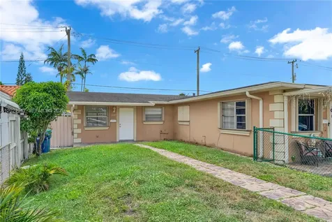 11381 SW 7th Terrace Sweetwater FL 33174