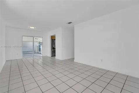 11381 SW 7th Terrace Sweetwater FL 33174